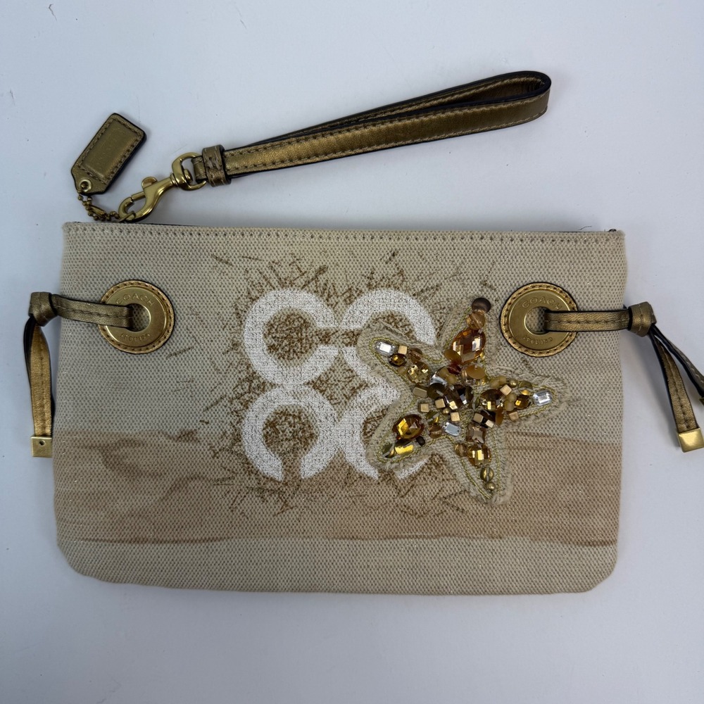 Coach Beige Canvas Beach Star Beaded Op Art Wristlet Gold Leather Trim Summer